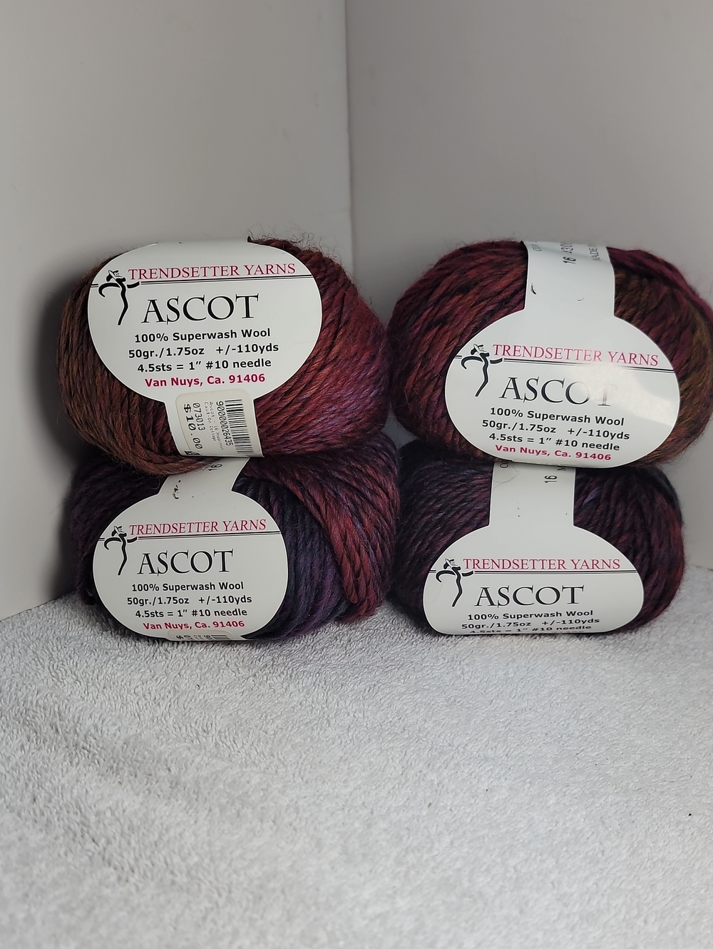 Ascot Superwash Wool Yarn - Autumn Colors 4 Balls - NWT